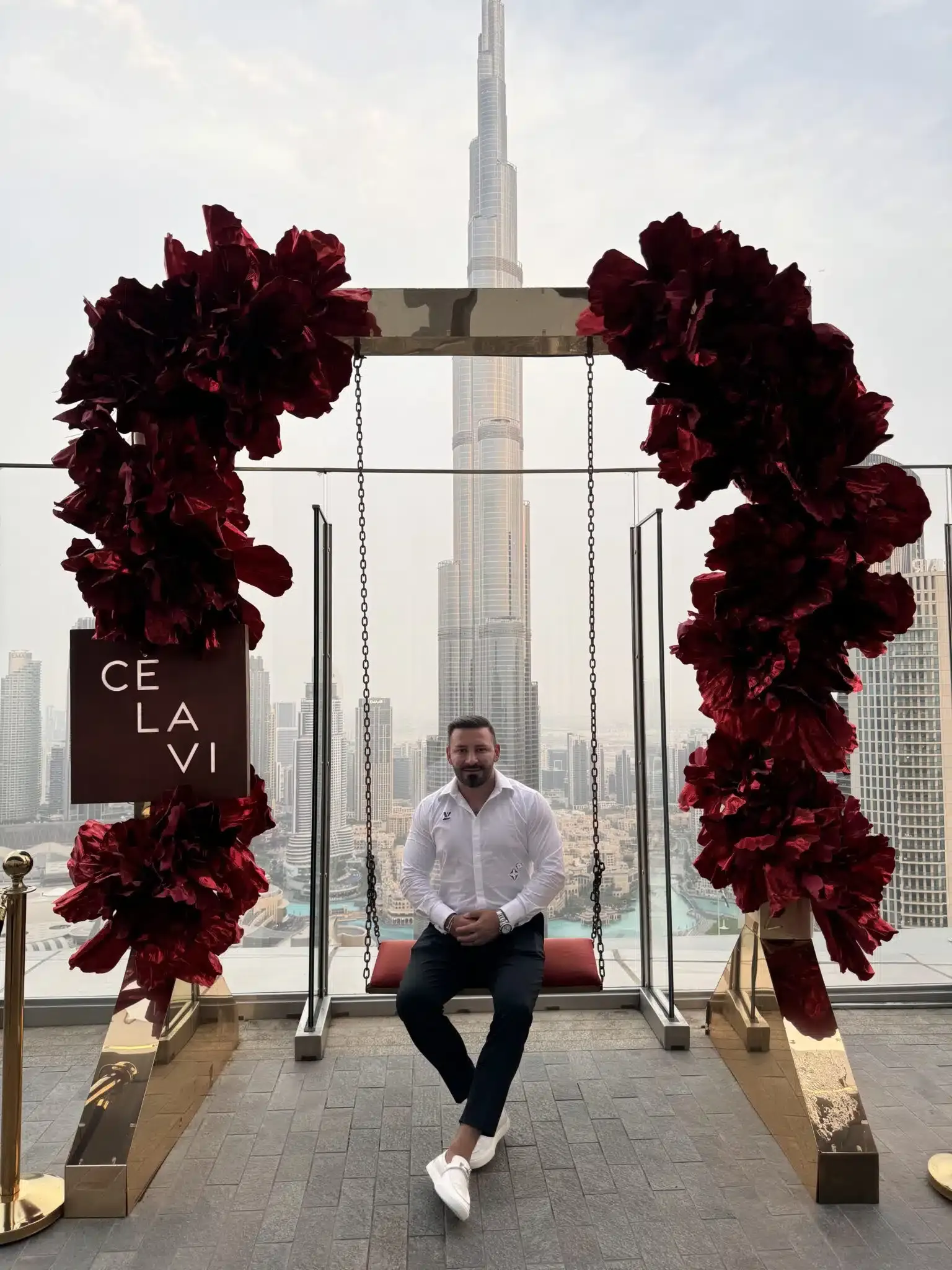 Pasiune pentru frumusețe: Interviu cu Răzvan Vasilas, fondatorul DRV Clinic